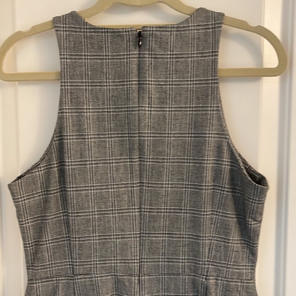 Banana Republic stretch plaid dress - Picture 2 of 3